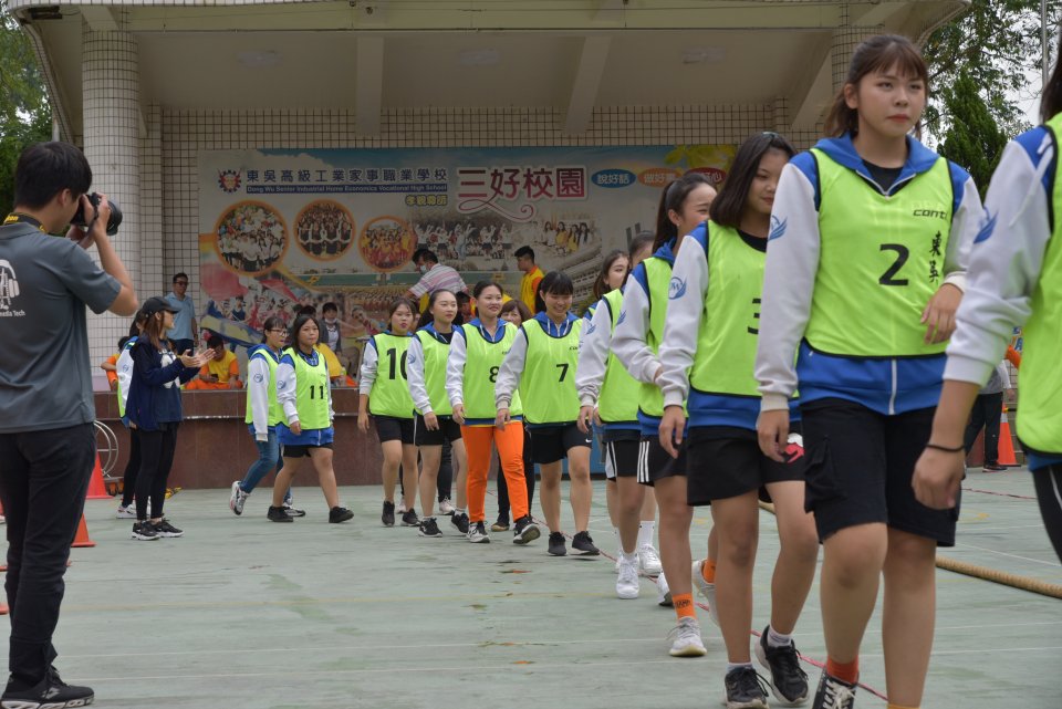 DW20201021_1033