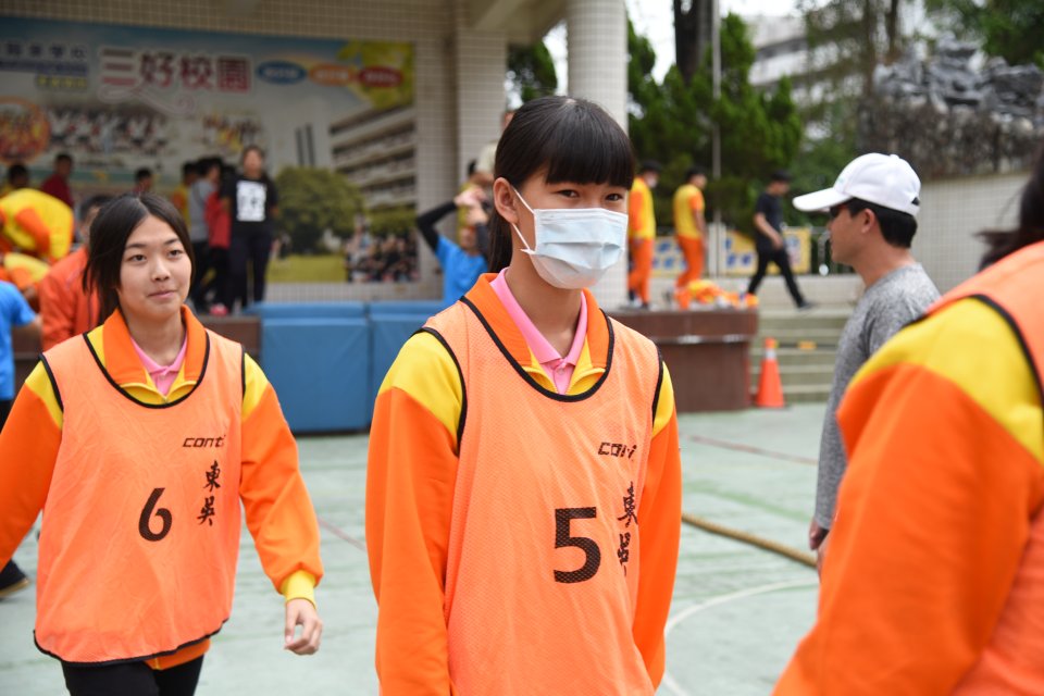DW20201021_1119