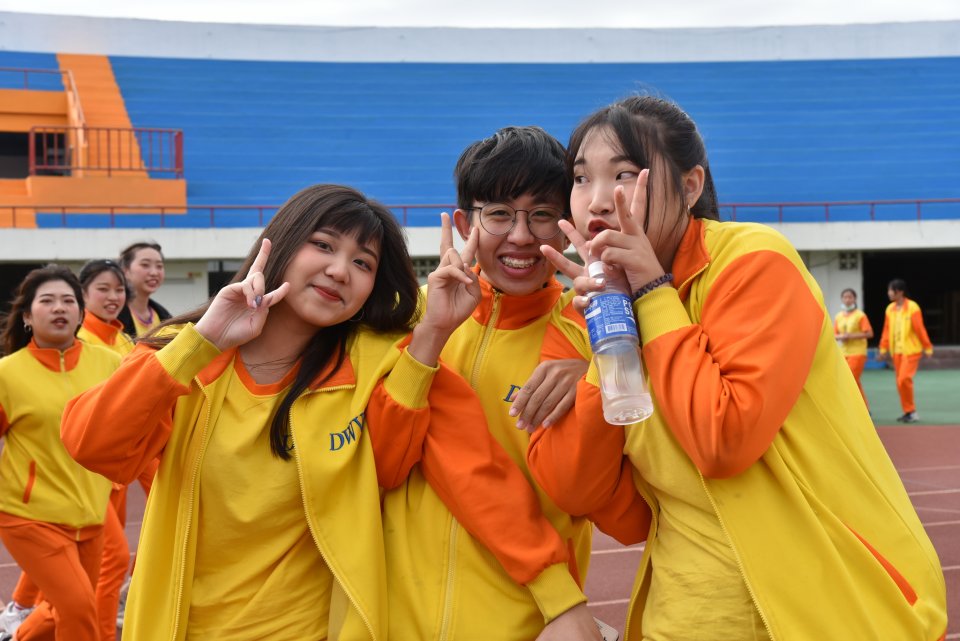 DW20201203_1010