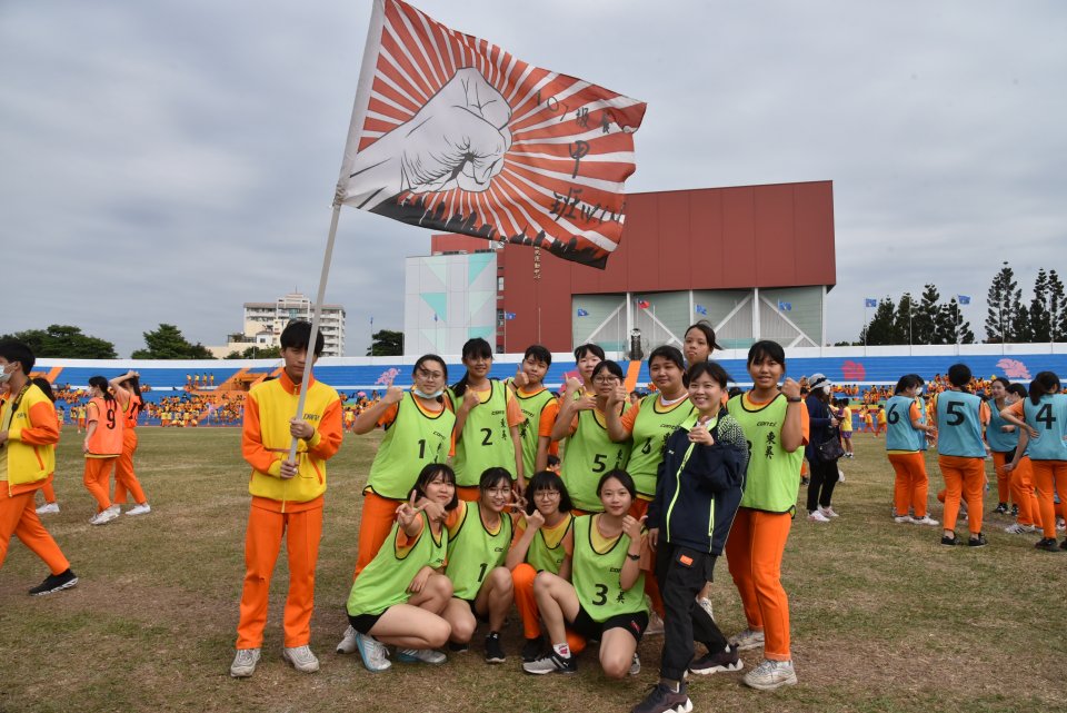 DW20201203_1015