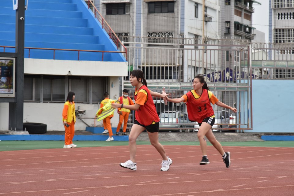 DW20201203_1037