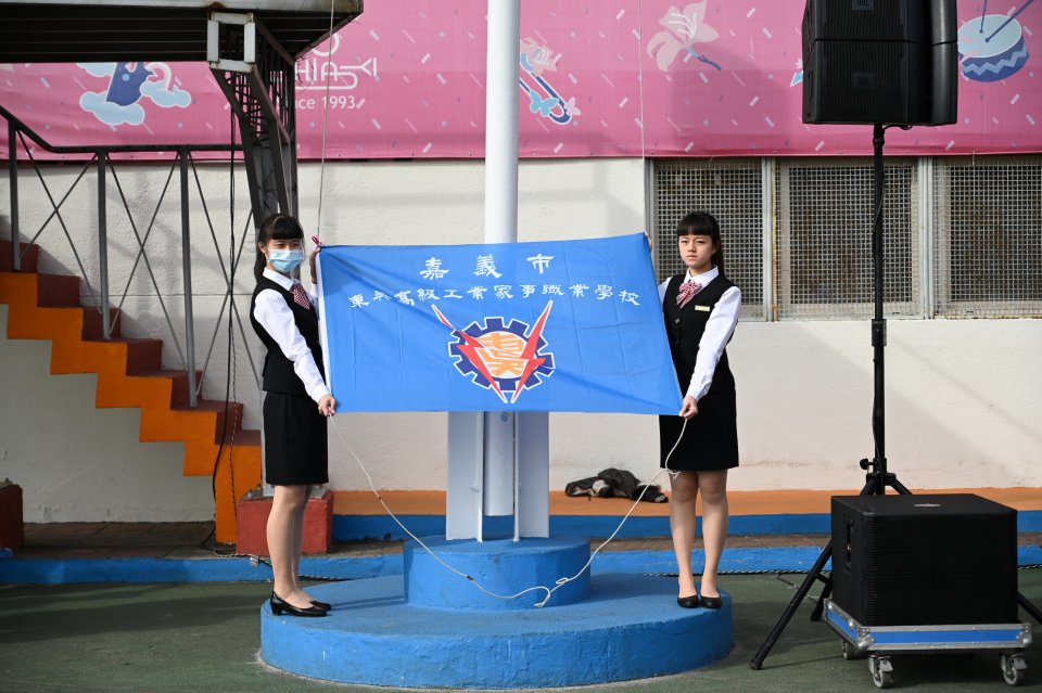 DW20201203_1052