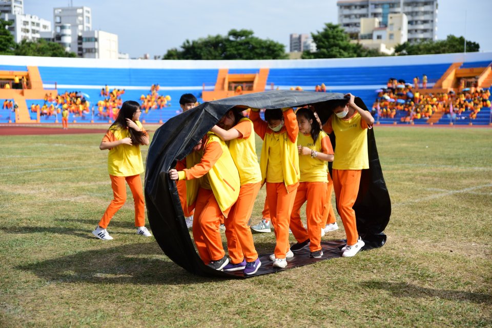 DW20201203_1151