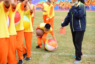 DW20201203_1212