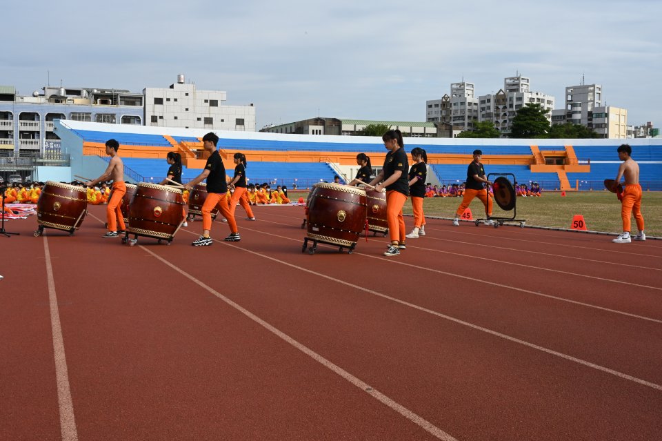 DW20201203_1236