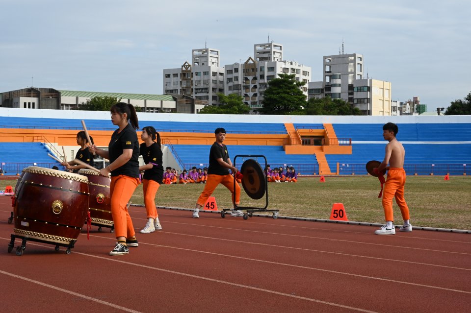 DW20201203_1237