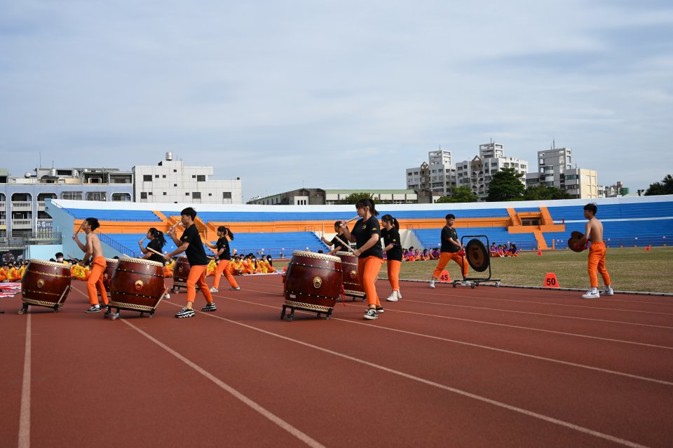 DW20201203_1238
