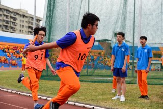 DW20201203_1327