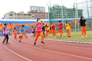 DW20201203_1331