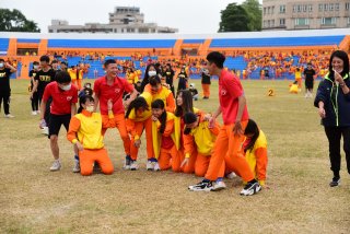 DW20201203_1347