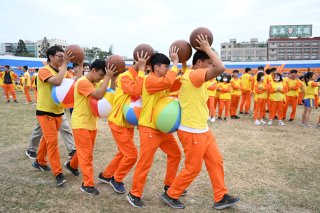 DW20201203_1352