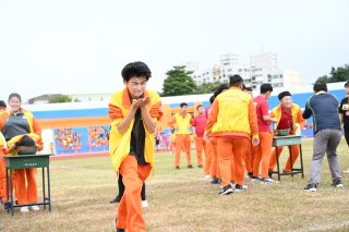 DW20201203_1418