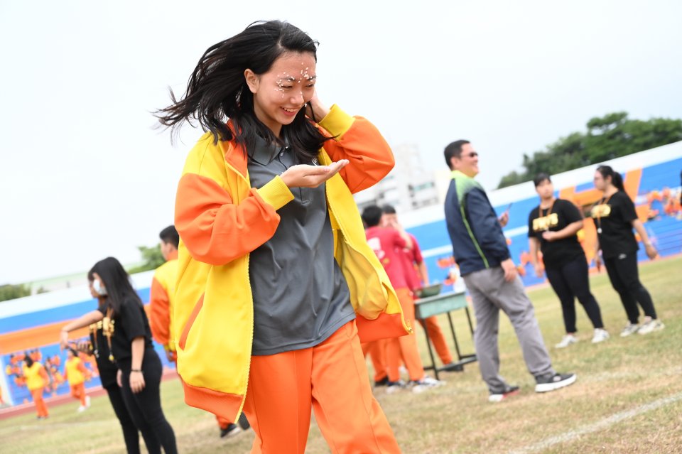 DW20201203_1419