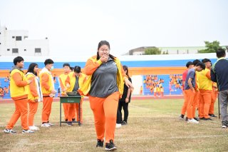 DW20201203_1423