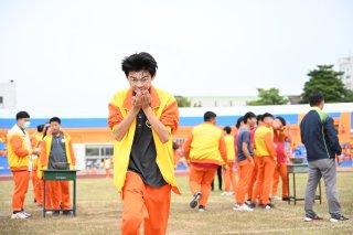DW20201203_1424