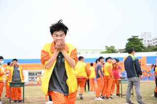 DW20201203_1425