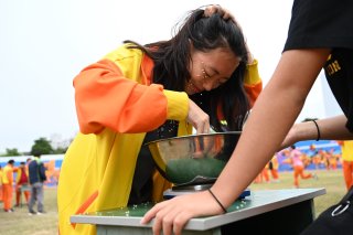 DW20201203_1429