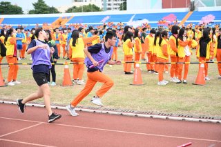 DW20201203_1472