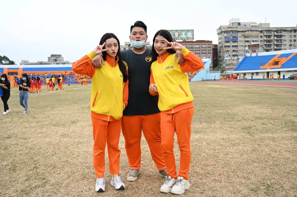DW20201203_1520