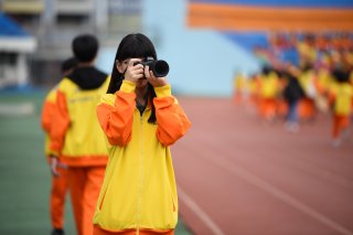 DW20201203_1523
