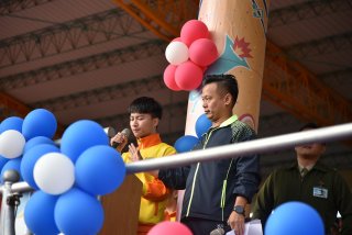 DW20201203_1533