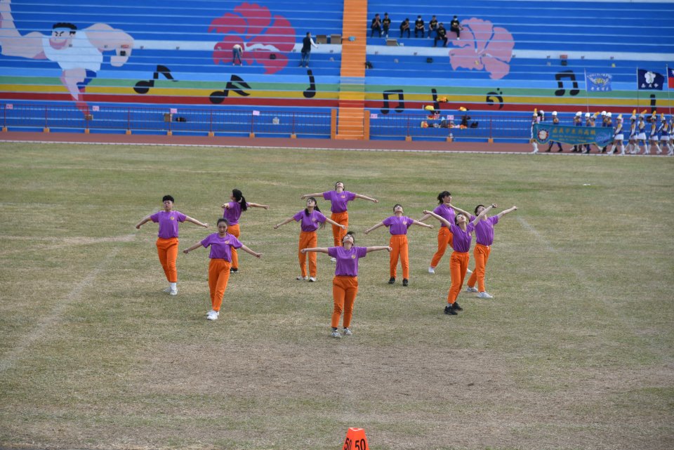 DW20201203_1540