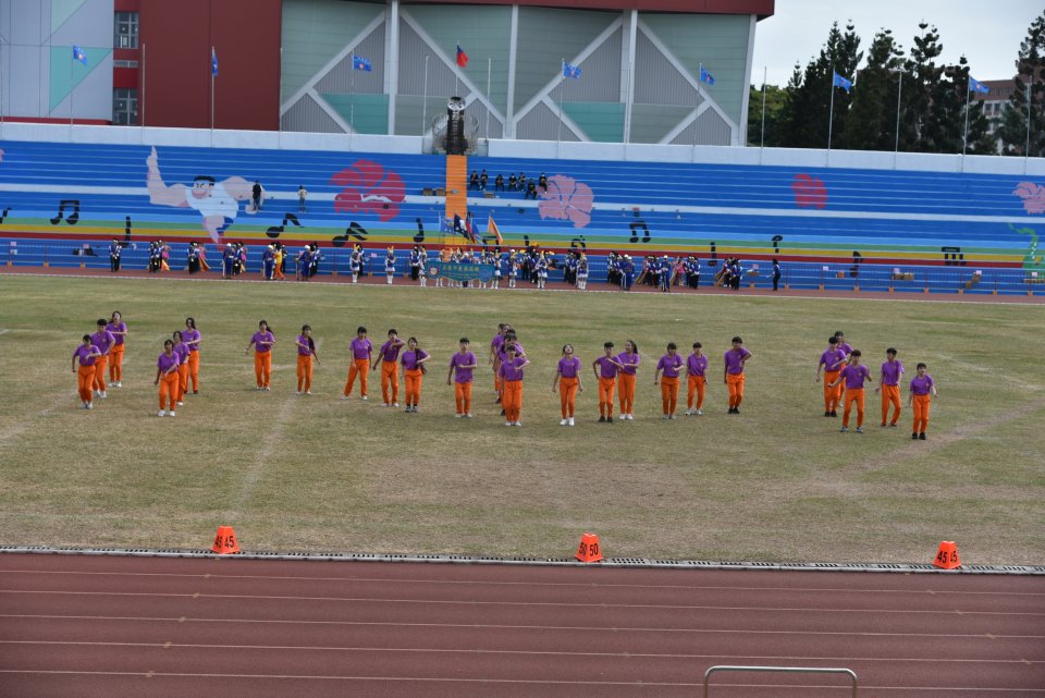 DW20201203_1541