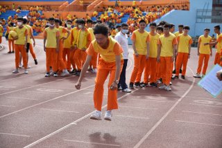 DW20201203_1604