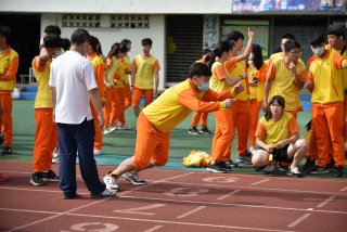DW20201203_1621