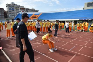 DW20201203_1627