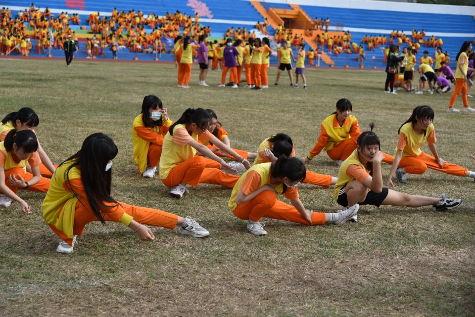 DW20201203_1645