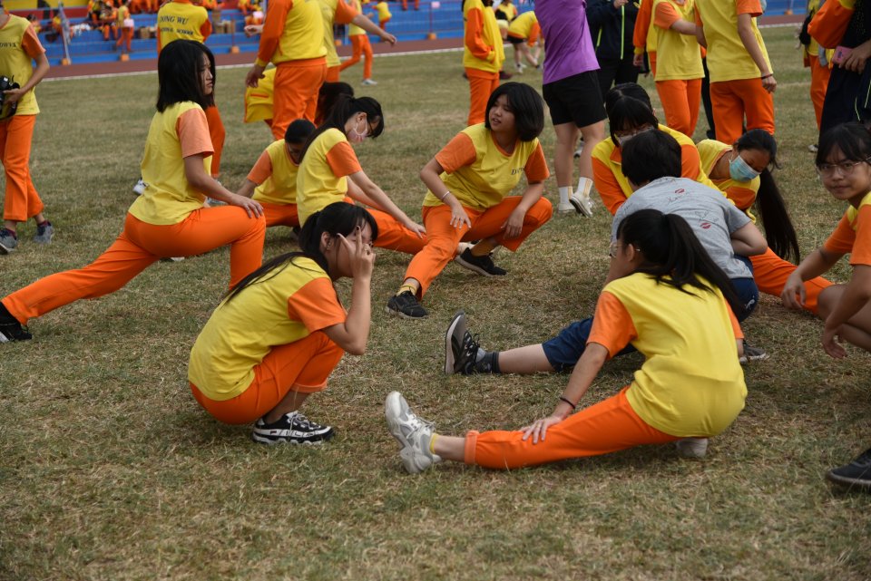 DW20201203_1648