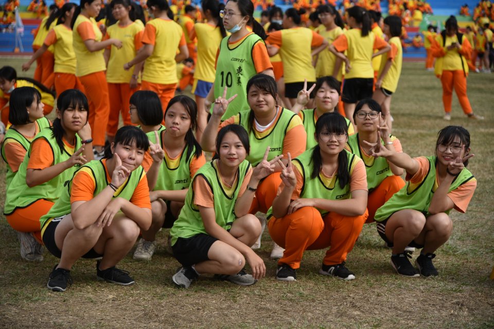 DW20201203_1649