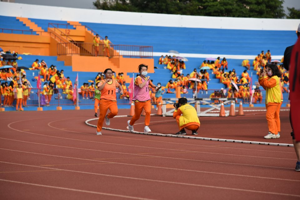 DW20201203_1653
