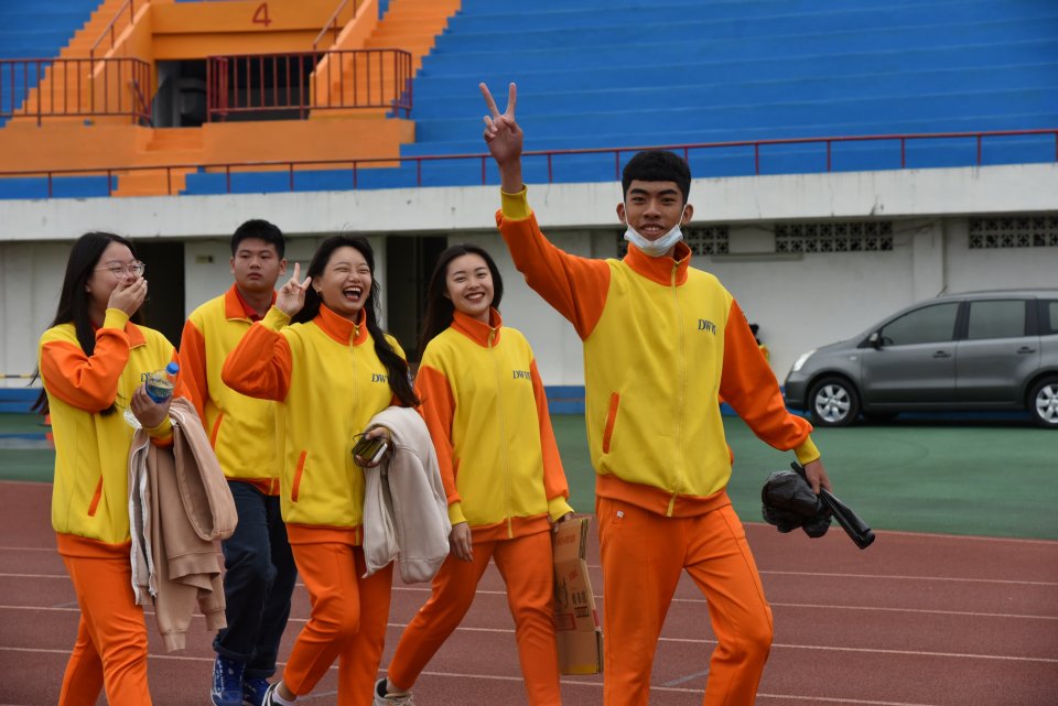 DW20201203_1714