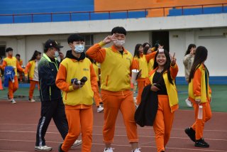 DW20201203_1718