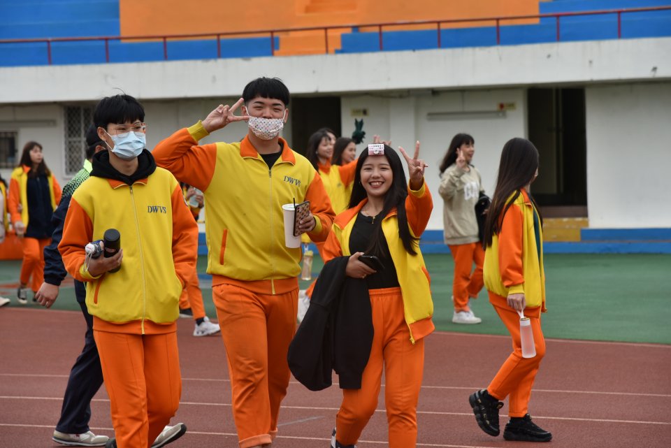 DW20201203_1719