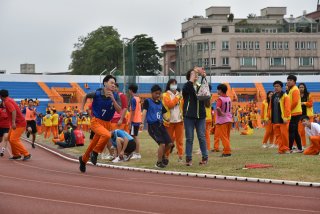DW20201203_1758