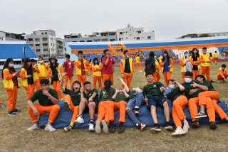 DW20201203_1827