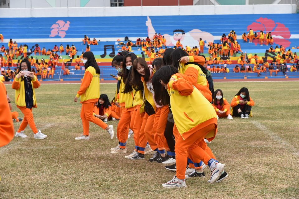 DW20201203_1830