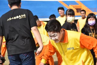 DW20201203_1947