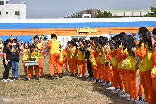 DW20201203_1949