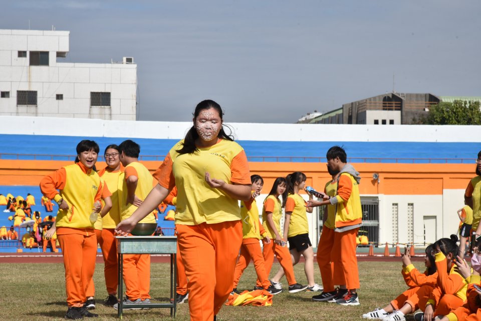 DW20201203_1962